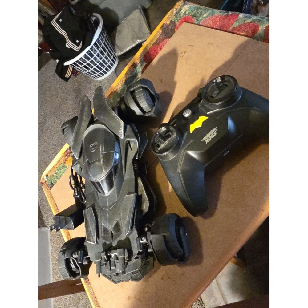 Air Hogs Batmobile Remote Control Car - Tested Runs Forward Moebius
